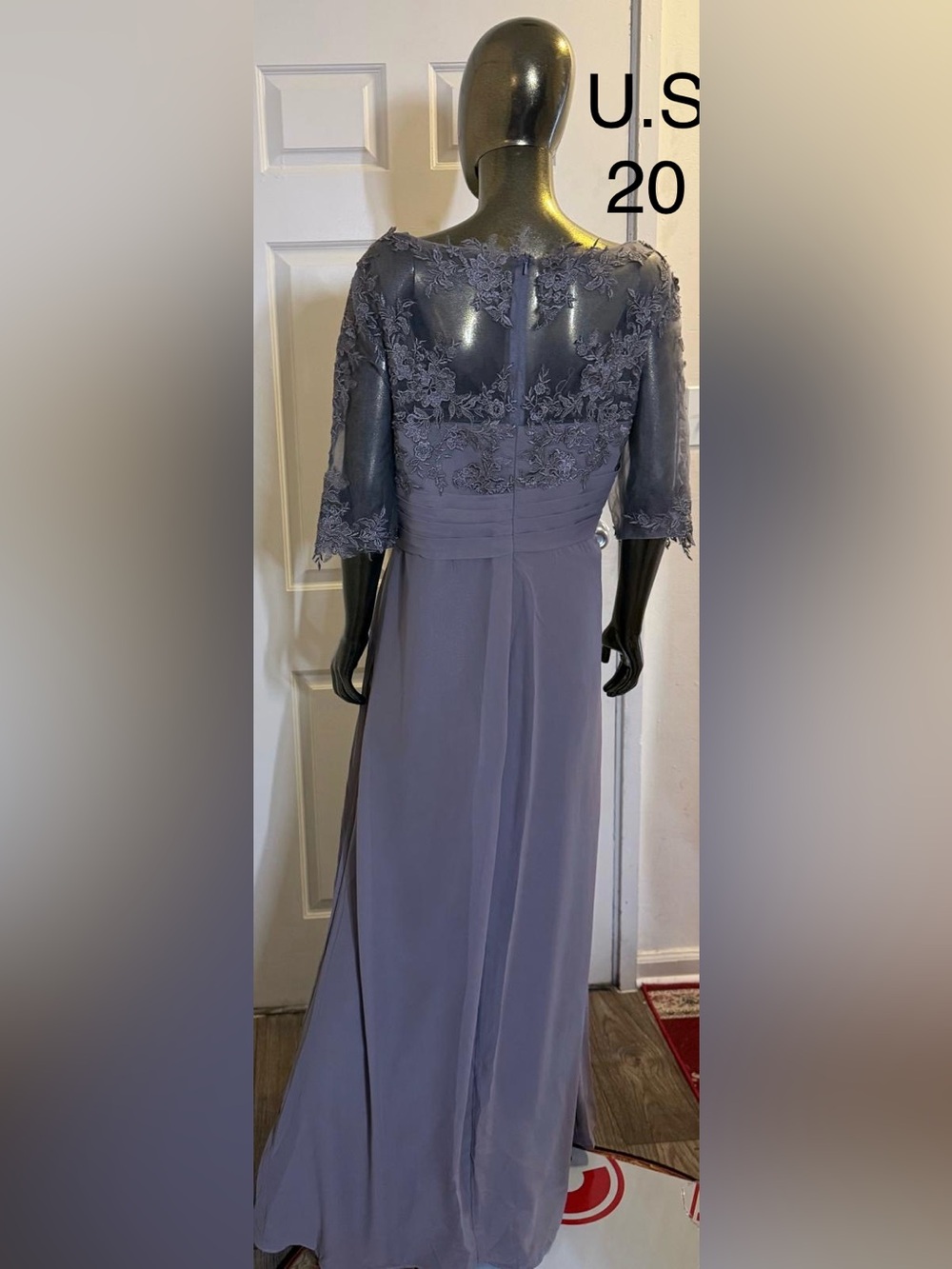Elegant Lavender Lace-Top Evening Dress